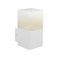 Aplique Domus E27 Branco aplicado em fachada moderna