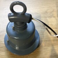 Suporte para Lâmpadas E40 Fixação Suspensa instalado em armazém industrial