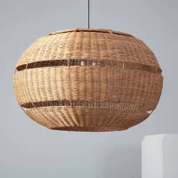 CANDEEIRO SUSPENSO RATTAN P/ EXTERIOR OBLATE BULANG Ø800 MM ILUZZIA